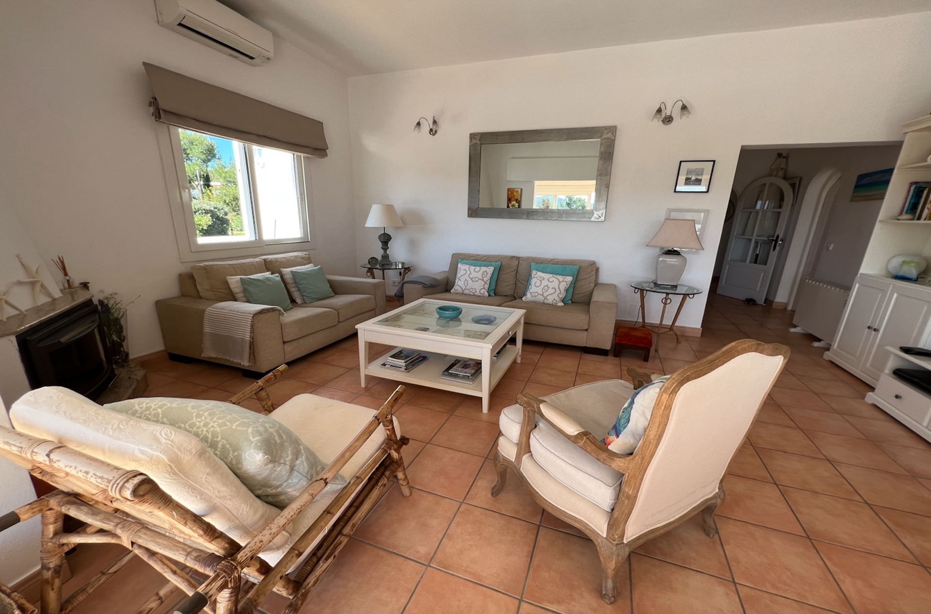 resa estates villa for sale ibiza tourist license livingroom.jpg